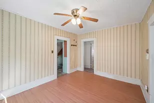 256 Green St, Fairhaven, MA 02719 - Photo 9