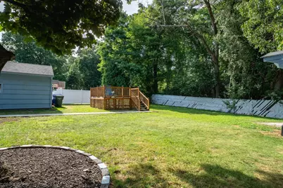 12 Kenway Dr, Springfield, MA 01104 - Photo 27