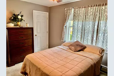 476 Wachusett St, Holden, MA 01520 - Photo 21
