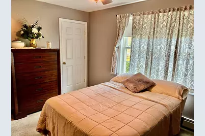 476 Wachusett St, Holden, MA 01520 - Photo 21