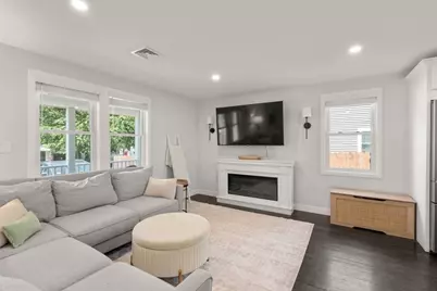 9 Beach Rd, Pembroke, MA 02359 - Photo 5