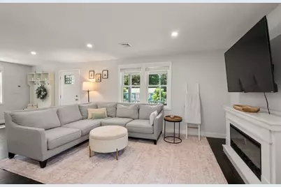9 Beach Rd, Pembroke, MA 02359 - Photo 7