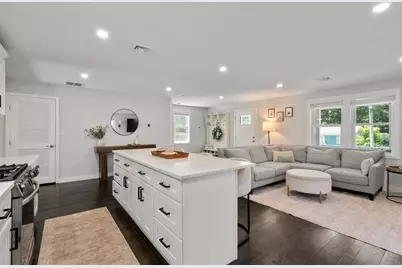 9 Beach Rd, Pembroke, MA 02359 - Photo 9