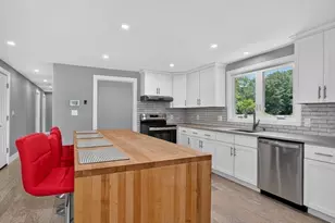 108 Fay Rd, Framingham, MA 01702 - Photo 5