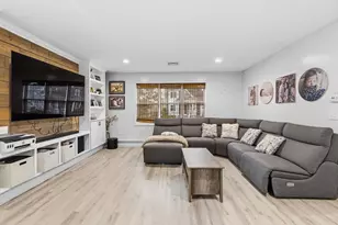 10 Carousel Ter, Dartmouth, MA 02747 - Photo 23