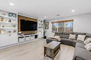 10 Carousel Ter, Dartmouth, MA 02747 - Photo 9