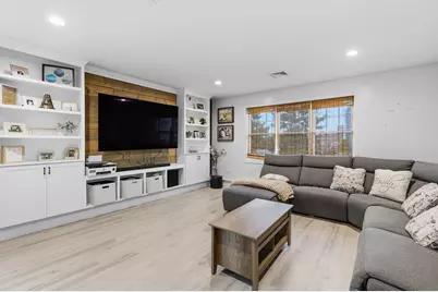 10 Carousel Ter, Dartmouth, MA 02747 - Photo 9