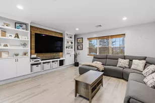 10 Carousel Ter, Dartmouth, MA 02747 - Photo 9
