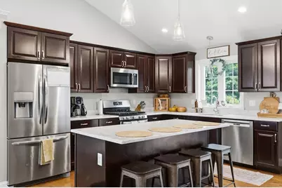 10 Carousel Ter, Dartmouth, MA 02747 - Photo 11