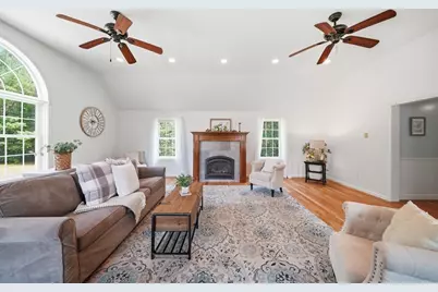 4 Brookview Circle, Tyngsborough, MA 01879 - Photo 15
