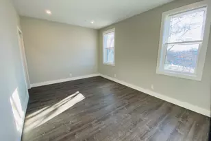 24 Norwood St, Boston, MA 02122 - Photo 9