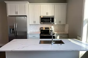 24 Norwood St, Boston, MA 02122 - Photo 3