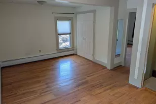 28 Walnut St, Greenfield, MA 01301 - Photo 3