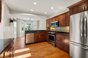 7 Riverwalk Ln, Walpole, MA 02032 - Photo 9