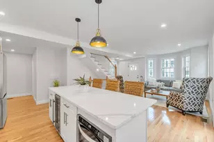 112 Armandine St, Boston, MA 02124 - Photo 7