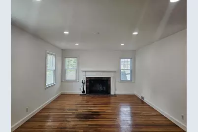 85 Lexington Ave, Lowell, MA 01854 - Photo 3