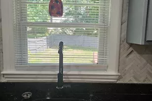 85 Lexington Ave, Lowell, MA 01854 - Photo 7