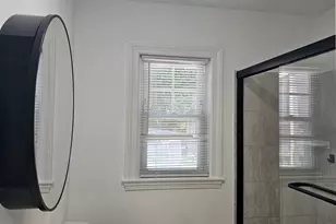 85 Lexington Ave, Lowell, MA 01854 - Photo 13