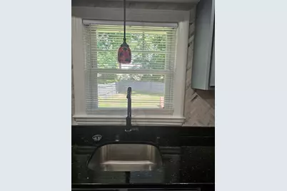 85 Lexington Ave, Lowell, MA 01854 - Photo 7