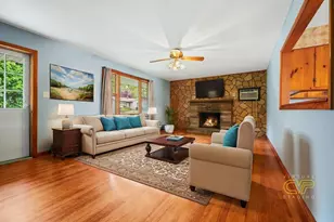 20 Roy St, Fairhaven, MA 02719 - Photo 3