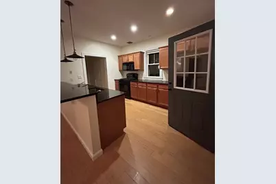 180 Warren #180, Needham, MA 02492 - Photo 3