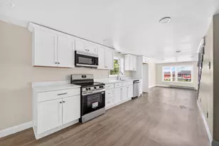 69 Wolcott Ave, Dartmouth, MA 02747 - Photo 9