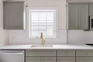 121 Fayette, Quincy, MA 02170 - Photo 3