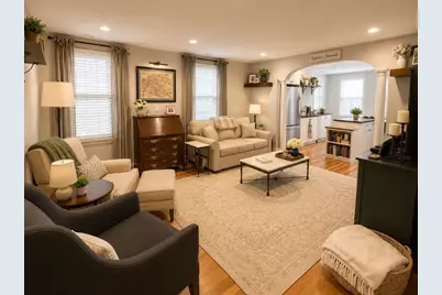 28 Monument St #1, Boston, MA 02129 - Photo 5
