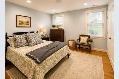 28 Monument St #1, Boston, MA 02129 - Photo 9