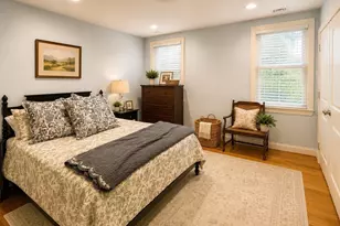 28 Monument St, Boston, MA 02129 - Photo 9