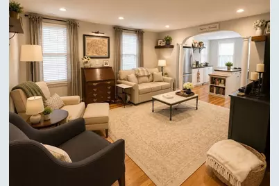 28 Monument St #1, Boston, MA 02129 - Photo 5