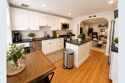 28 Monument St #1, Boston, MA 02129 - Photo 1