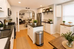 28 Monument St, Boston, MA 02129 - Photo 3