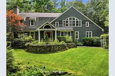 18 Village Green Ln, Holden, MA 01520 - Photo 1