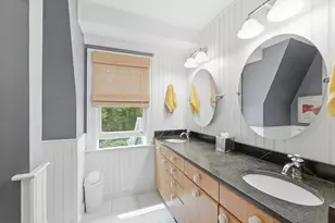 18 Village Green Ln, Holden, MA 01520 - Photo 33
