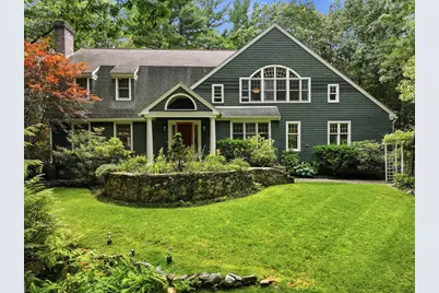 18 Village Green Ln, Holden, MA 01520 - Photo 1