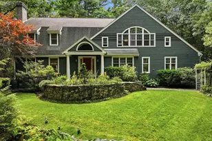 18 Village Green Ln, Holden, MA 01520 - Photo 1