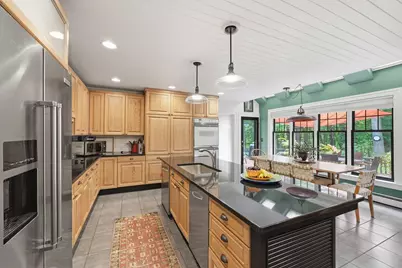 18 Village Green Ln, Holden, MA 01520 - Photo 13