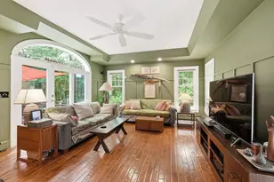 18 Village Green Ln, Holden, MA 01520 - Photo 9
