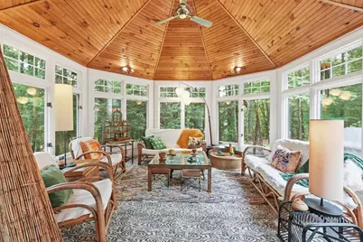 18 Village Green Ln, Holden, MA 01520 - Photo 7