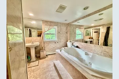 237 Summer St, Brockton, MA 02302 - Photo 15