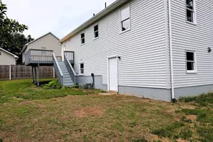 22 Pine Needle Ln, Springfield, MA 01118 - Photo 29