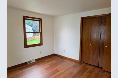 22 Pine Needle Ln, Springfield, MA 01118 - Photo 13