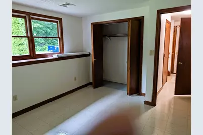 22 Pine Needle Ln, Springfield, MA 01118 - Photo 19