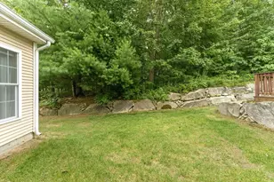 12 Summerfield Dr, Uxbridge, MA 01569 - Photo 37