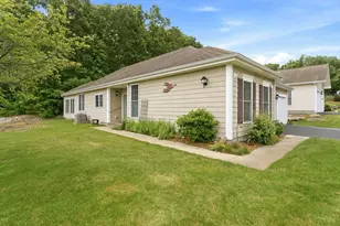 12 Summerfield Dr, Uxbridge, MA 01569 - Photo 31