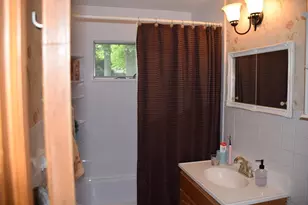 62 Balfour Dr, Springfield, MA 01118 - Photo 17