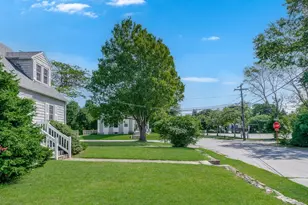 23 Hammond St, Mattapoisett, MA 02739 - Photo 7