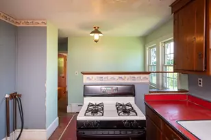 24 Jesse St, Fairhaven, MA 02719 - Photo 15