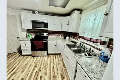116 Midland Street, Lowell, MA 01851 - Photo 11